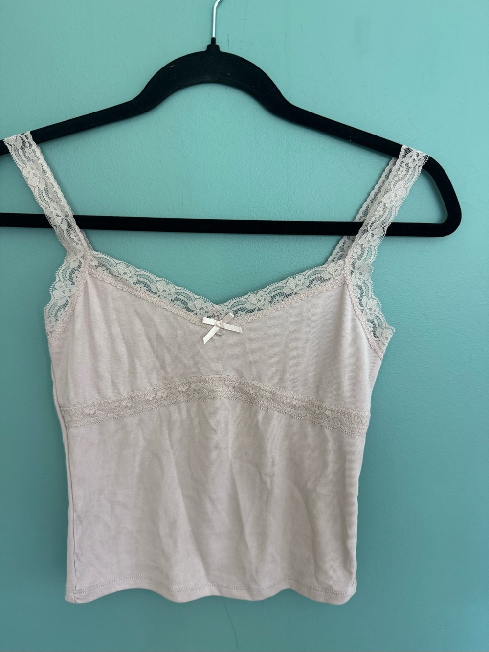 Tillyβs Lace-Trim Camisole Tank Top - Pale Pink